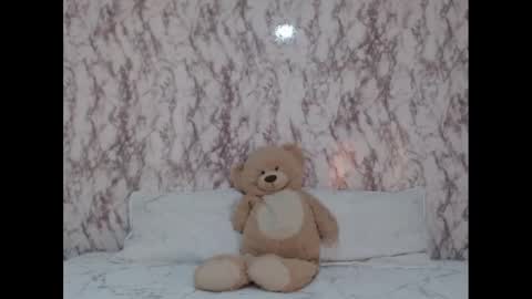 Snapshot of _sofiaparker_ chatting on 01/10/25, 07:57 Sofia Parker online show from 01/10/25, 07:57