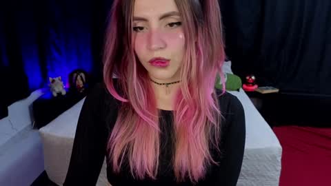 Snapshot of _sofiapink chatting on 12/04/24, 12:08 Sofia online show from 12/04/24, 12:08