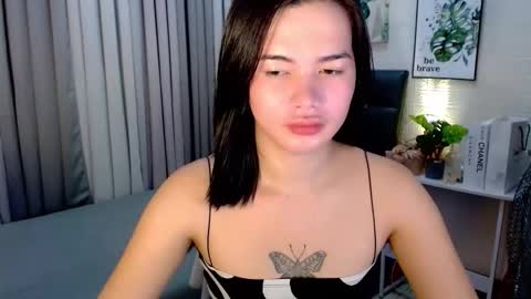 _sophie_69 online show from 10/24/25, 06:21