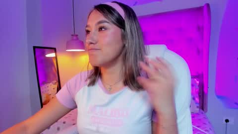 Sophie  online show from 03/04/26, 08:59