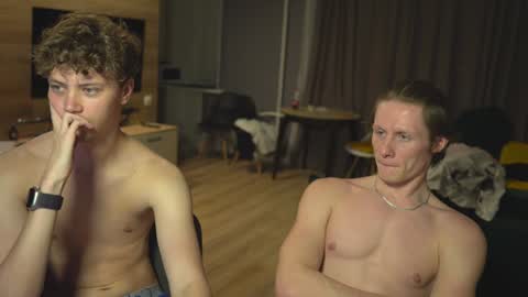 OLIVERpvt is open online show from 01/26/25, 04:20