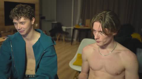 OLIVERpvt is open online show from 01/28/25, 04:08