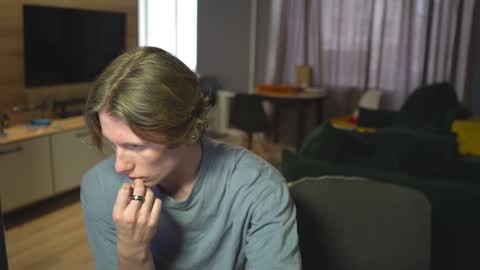 OLIVERpvt is open online show from 01/30/25, 09:15