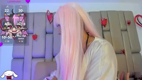 Snapshot of _sowy_venus_ chatting on 02/18/26, 11:39 V E N U S online show from 02/18/26, 11:39