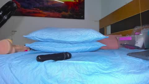 susy online show from 03/08/25, 03:13