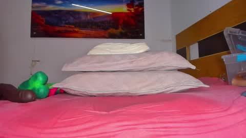 susy online show from 03/12/25, 06:00