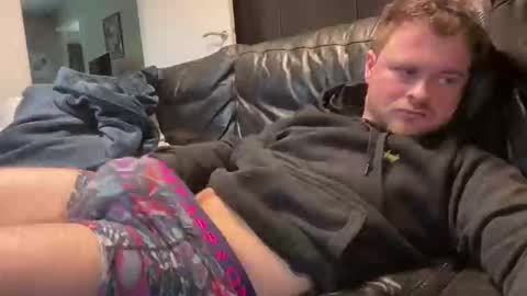 Snapshot of _stevie___ chatting on 02/09/25, 02:40 _stevie___ online show from 02/09/25, 02:40