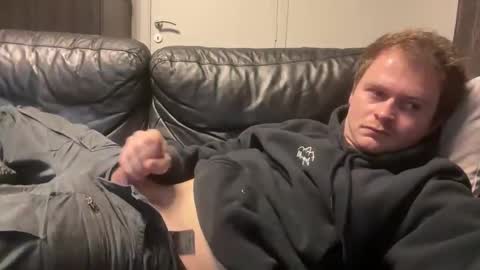 Snapshot of _stevie___ chatting on 11/16/25, 01:49 _stevie___ online show from 11/16/25, 01:49