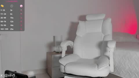 Snapshot of _stivenn chatting on 04/01/26, 12:44 STIVEN online show from 04/01/26, 12:44