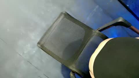 Eilachloe online show from 10/19/25, 05:41