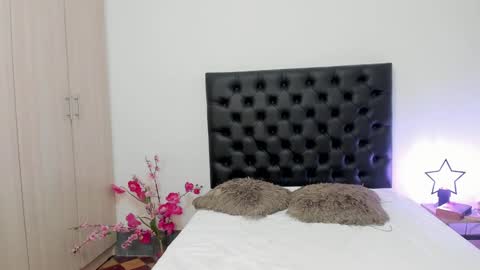 Sussi online show from 02/05/25, 01:44