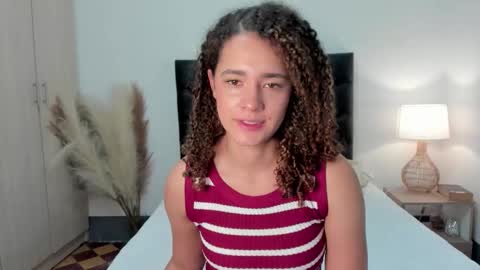 Sussi online show from 11/26/25, 01:34