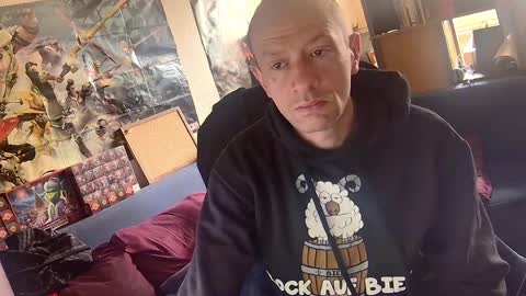 Snapshot of _svenerd_____ chatting on 04/13/26, 09:59 _svenerd_____ online show from 04/13/26, 09:59