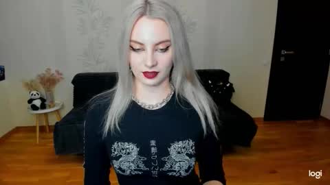 Snapshot of _sweet_addiction_ chatting on 11/26/25, 06:20 Marie online show from 11/26/25, 06:20