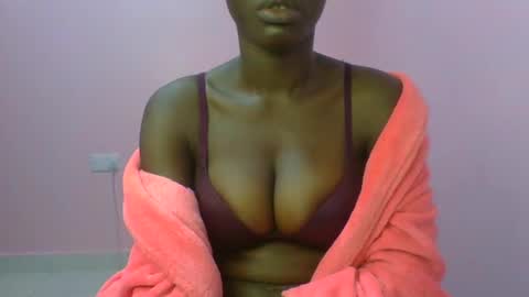 Gabriella online show from 02/05/25, 02:40