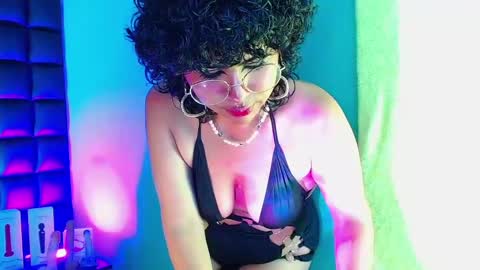 Kuromi online show from 12/19/24, 03:51