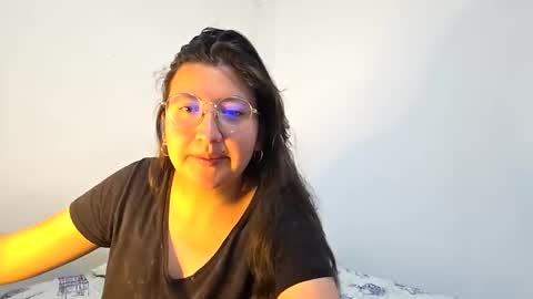 _sweet_melodyy online show from 05/11/26, 10:40