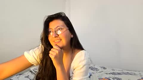 _sweet_melodyy online show from 05/17/26, 07:21