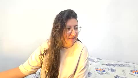 _sweet_melodyy online show from 05/25/26, 03:51