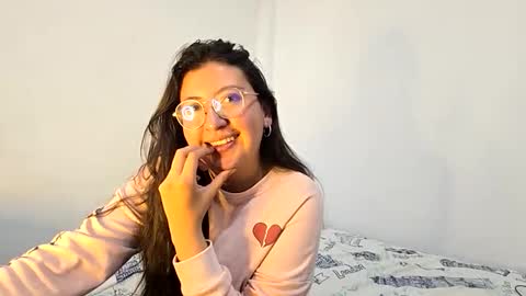 _sweet_melodyy online show from 05/26/26, 09:55