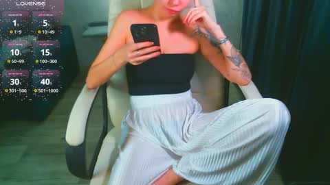 Milana   welcome to my world  online show from 02/18/26, 07:59