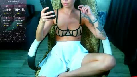 Milana   welcome to my world  online show from 06/18/26, 09:14