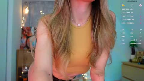 Snapshot of _sweetcams_ chatting on 04/28/26, 06:07 Dasha online show from 04/28/26, 06:07