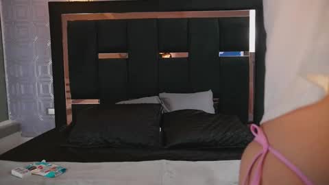 Angel online show from 11/29/25, 11:57