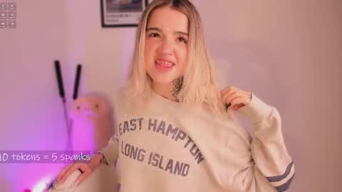 _tammarra_ online show from 03/16/26, 08:46