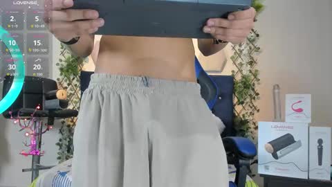 Taylor online show from 11/11/25, 09:48