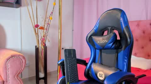 Taylor online show from 04/03/26, 08:40