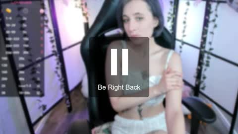 Snapshot of _taylor_moon chatting on 11/20/25, 02:06 Taylor online show from 11/20/25, 02:06