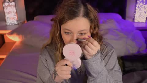 MIRA online show from 04/10/26, 05:23