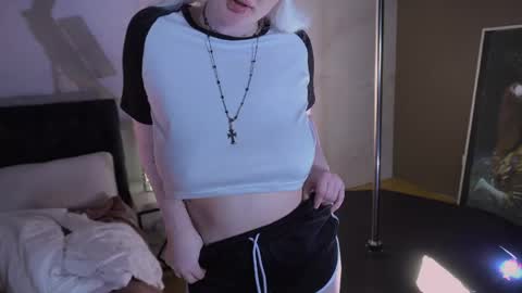 MIRA online show from 04/11/26, 07:45