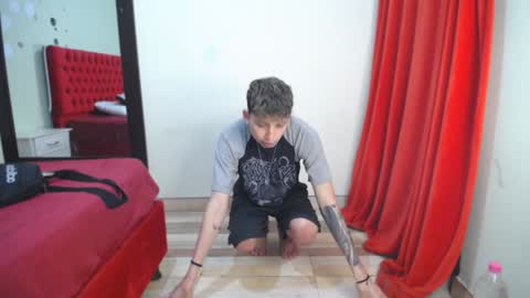 Snapshot of _thomas_hot_ chatting on 01/26/25, 02:08 Thomas online show from 01/26/25, 02:08