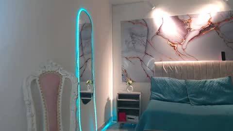 _tiffany1 online show from 10/15/25, 07:14