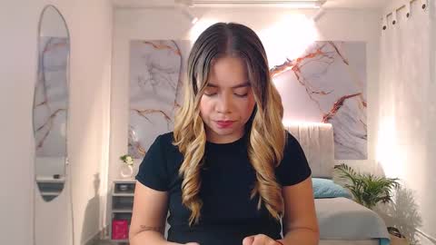 _tiffany1 online show from 10/26/25, 06:25