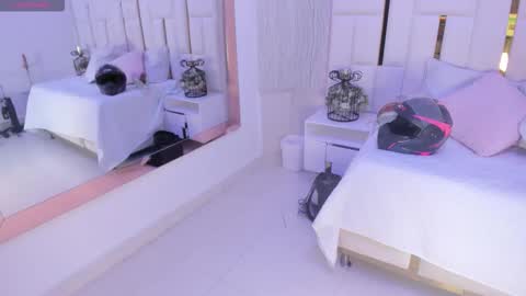 Rousse  online show from 09/15/25, 07:14