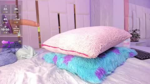 Rousse  online show from 10/22/25, 07:41