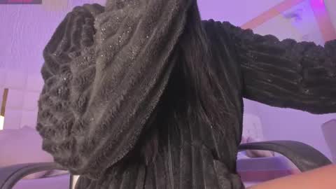 Rousse  online show from 10/27/25, 07:07