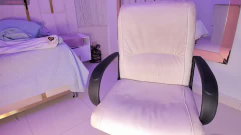 Rousse  online show from 01/11/26, 07:08