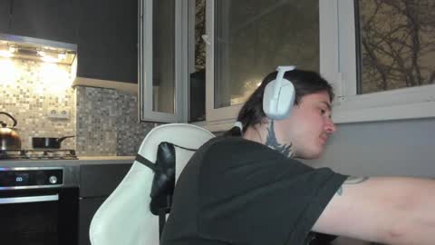 _torfin_ online show from 12/15/24, 10:47