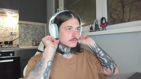 _torfin_ online show from 02/15/25, 07:06