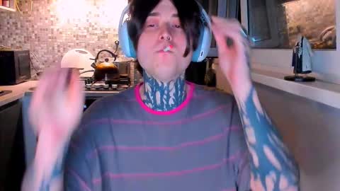 _torfin_ online show from 03/13/26, 11:11