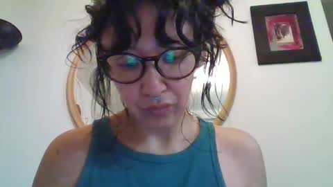 _tutti_frutti_ online show from 11/22/25, 12:09