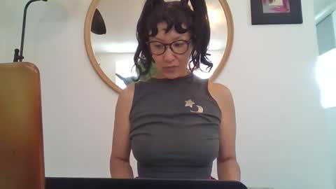 _tutti_frutti_ online show from 04/26/26, 08:28
