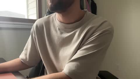 Snapshot of _ur_happy_meal chatting on 12/23/24, 04:28 DJ online show from 12/23/24, 04:28