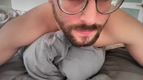 Snapshot of _ur_happy_meal chatting on 01/25/25, 03:20 DJ online show from 01/25/25, 03:20