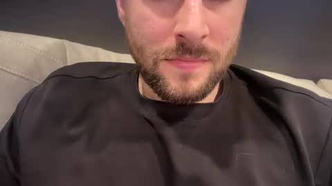 Snapshot of _ur_happy_meal chatting on 02/21/25, 05:02 DJ online show from 02/21/25, 05:02