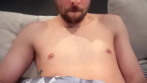 Snapshot of _ur_happy_meal chatting on 02/22/25, 04:07 DJ online show from 02/22/25, 04:07